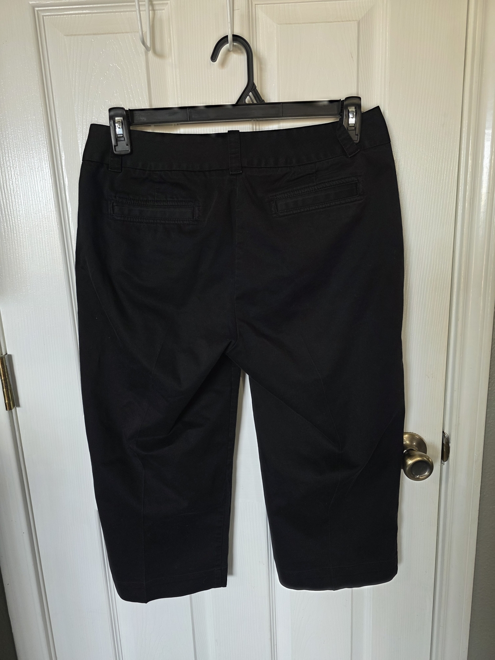 Dockers Women's Black Chino Capris
